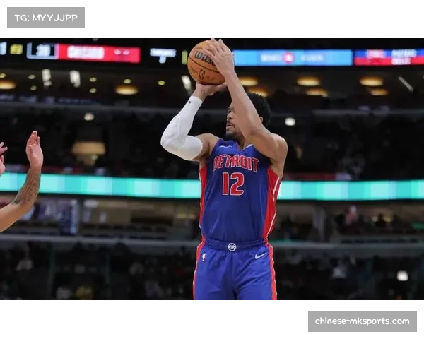 活塞手握哈里斯到期合同 重建路线抉择巨星或角色球员